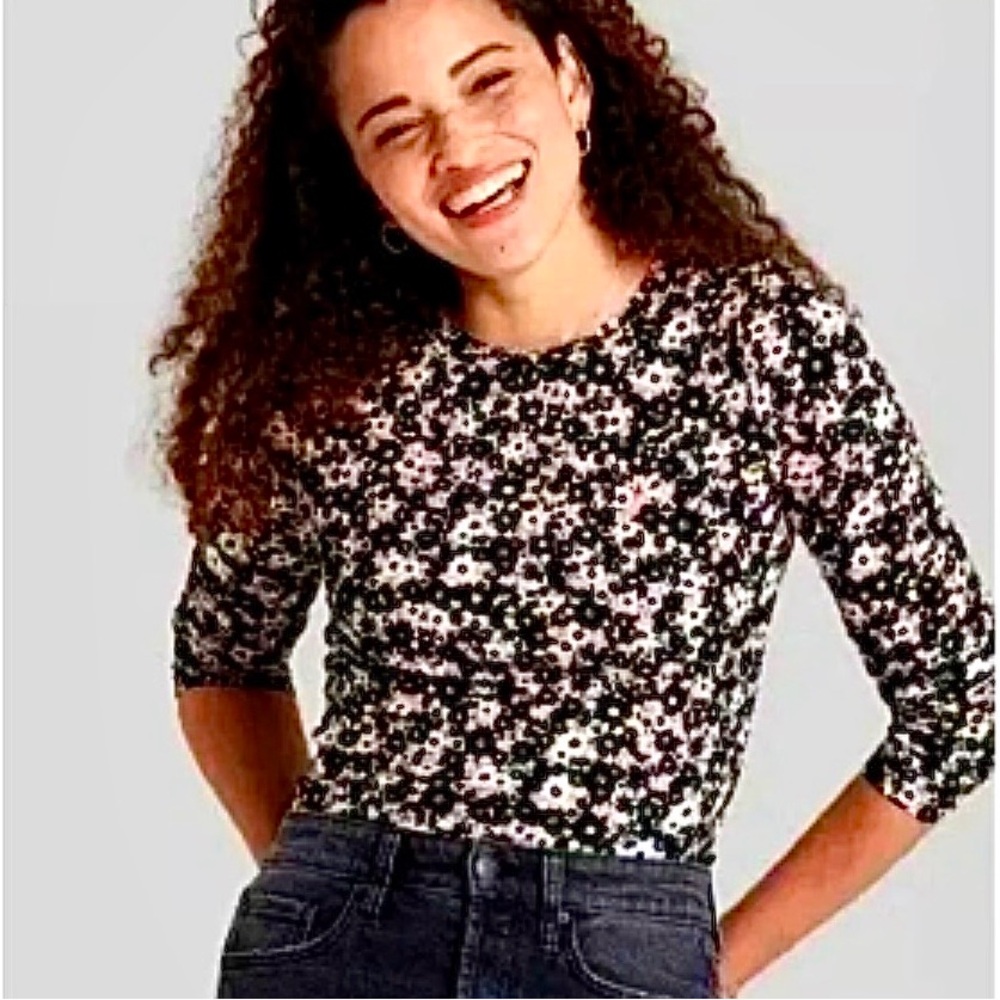 Wild Fable Women’s Pink & Black Floral Long Sleeve Ribbed Shirt Size Small